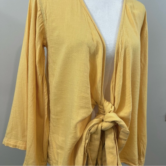 Free People Beyond The Beach Yellow Flare Sleeve V-Neck Wrap Top Size Small NWOT - Picture 4 of 11